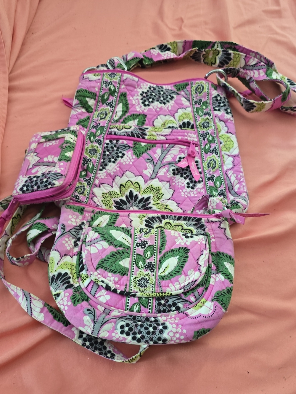 Quilted Floral Crossbody Bag - Pink